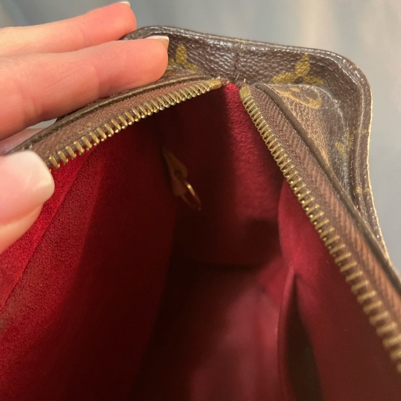 Louis Vuitton Multipi Cite shoulder bag Authentic - Picture 7 of 16